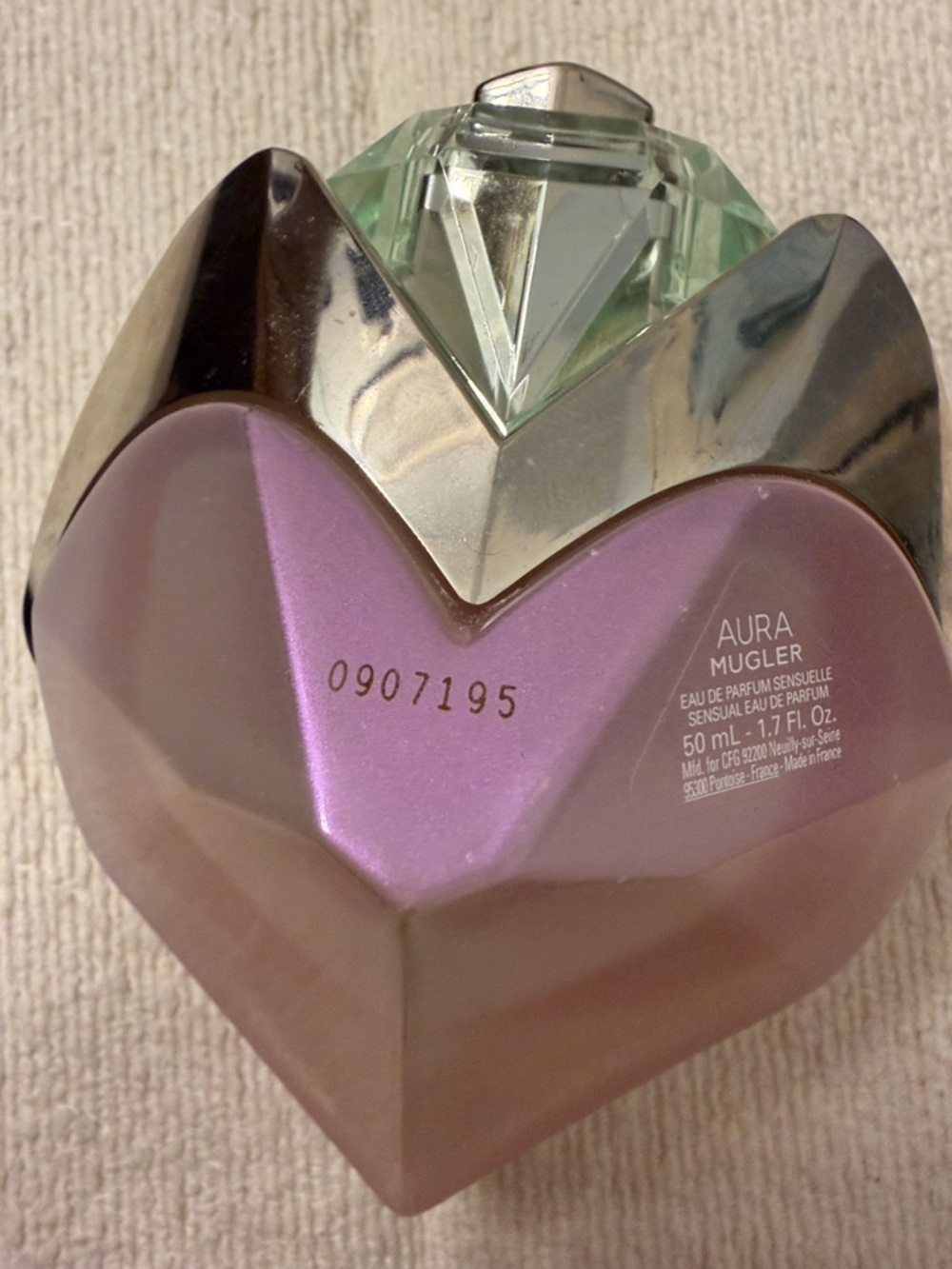 Mugler Aura Heart-Shaped Iridescent Pink and Mint Green Bottle - Picture 2 of 3